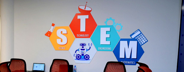 Откриване на STEM център